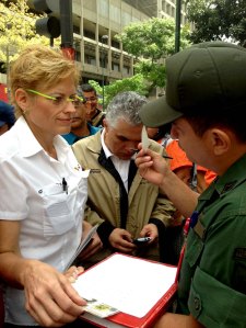 2013-09-19 ENTREGA DE CARTA A VICEPRESIDENCIA DE LA REPUBLICA FTLM (9)
